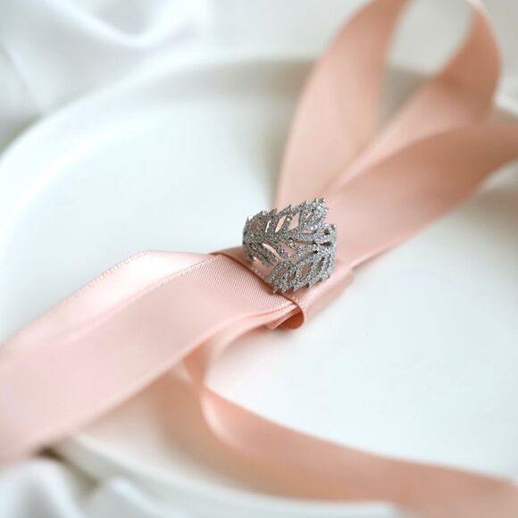 Beautiful 925 Sterling Silver Leafs Ring - Picture 6 of 10